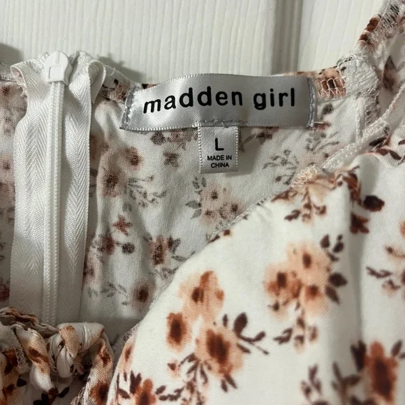 Madden Girl White and Red Floral Midi Dress - Picture 2 of 3